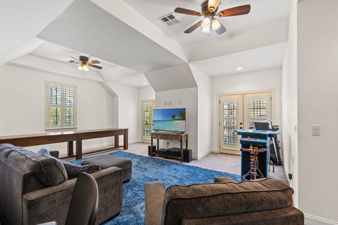 292 Chamberlin Dr. Photo 20