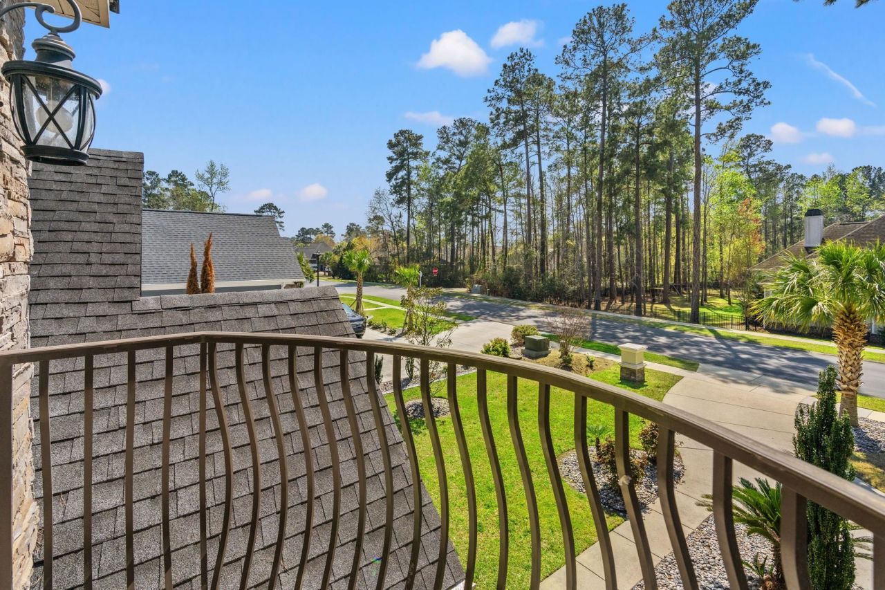 292 Chamberlin Dr. Photo 26