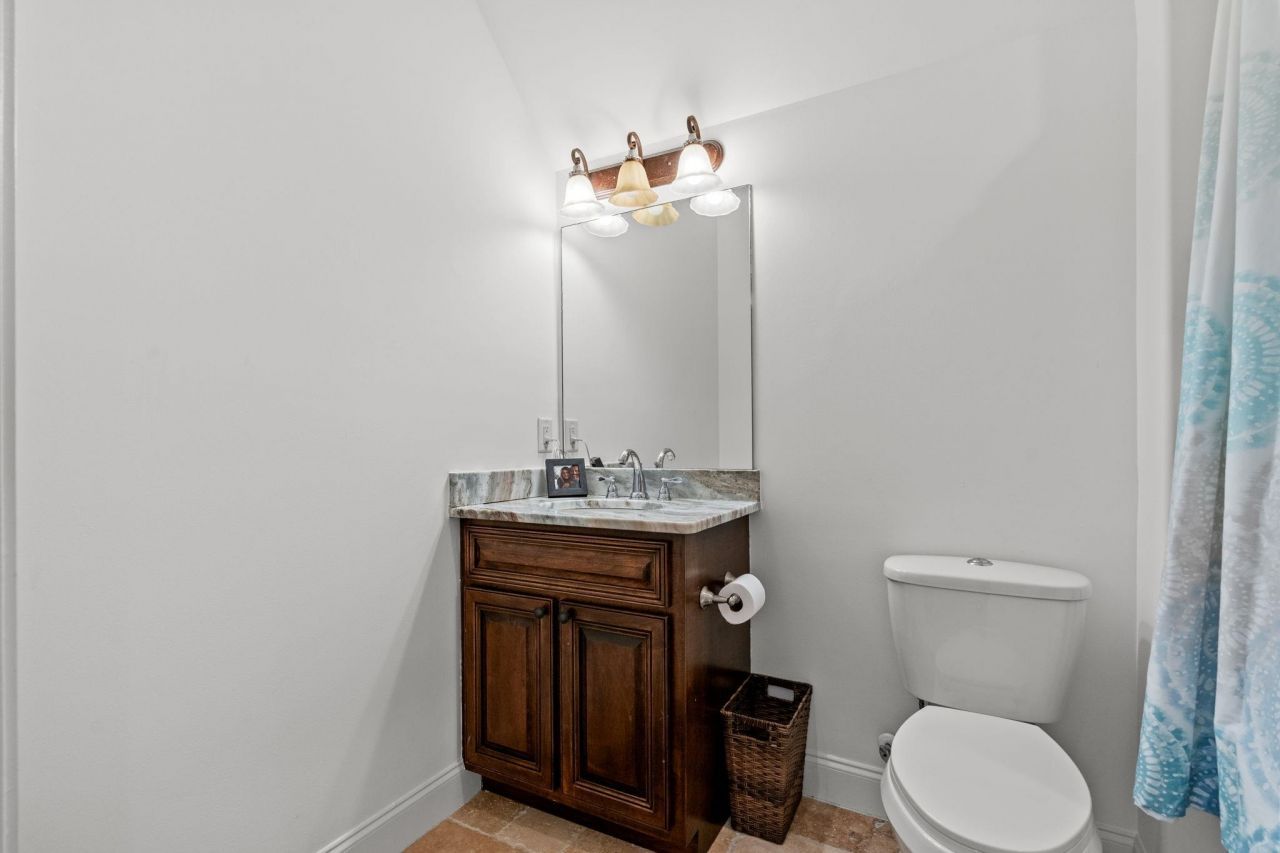 292 Chamberlin Dr. Photo 31