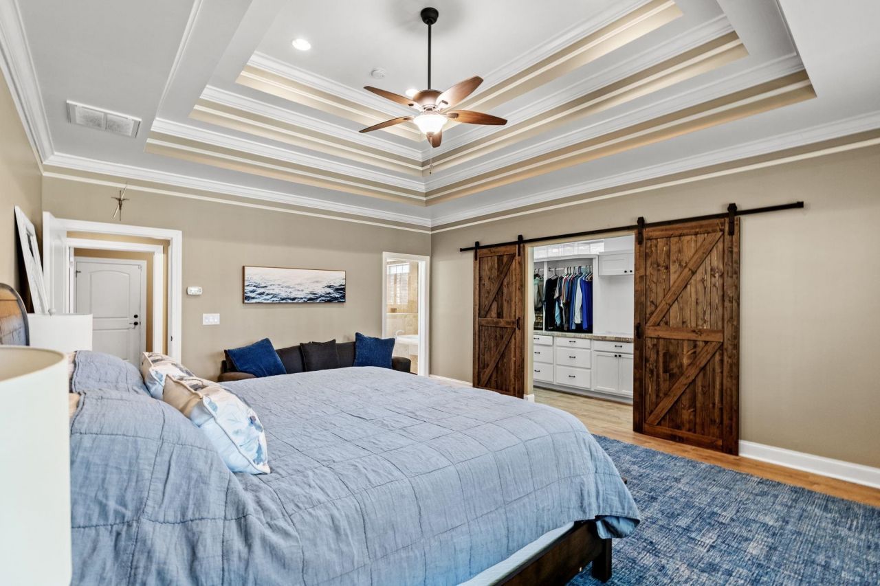 292 Chamberlin Dr. Photo 33