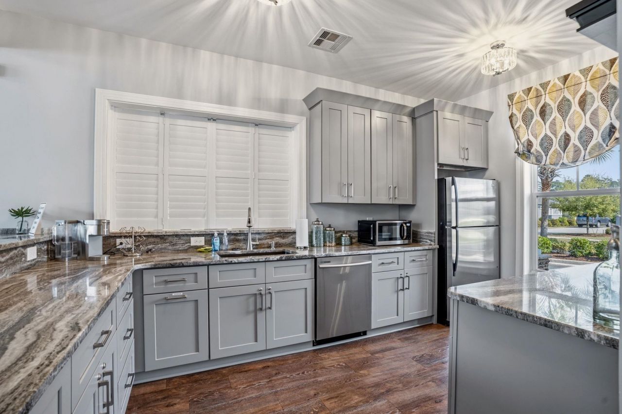 292 Chamberlin Dr. Photo 64