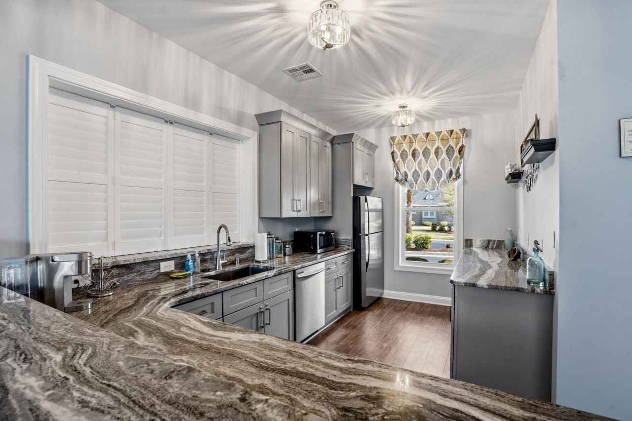 292 Chamberlin Dr. Photo 65