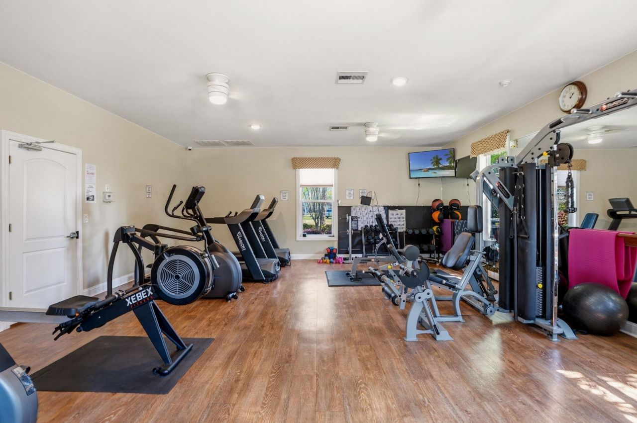 292 Chamberlin Dr. Photo 68