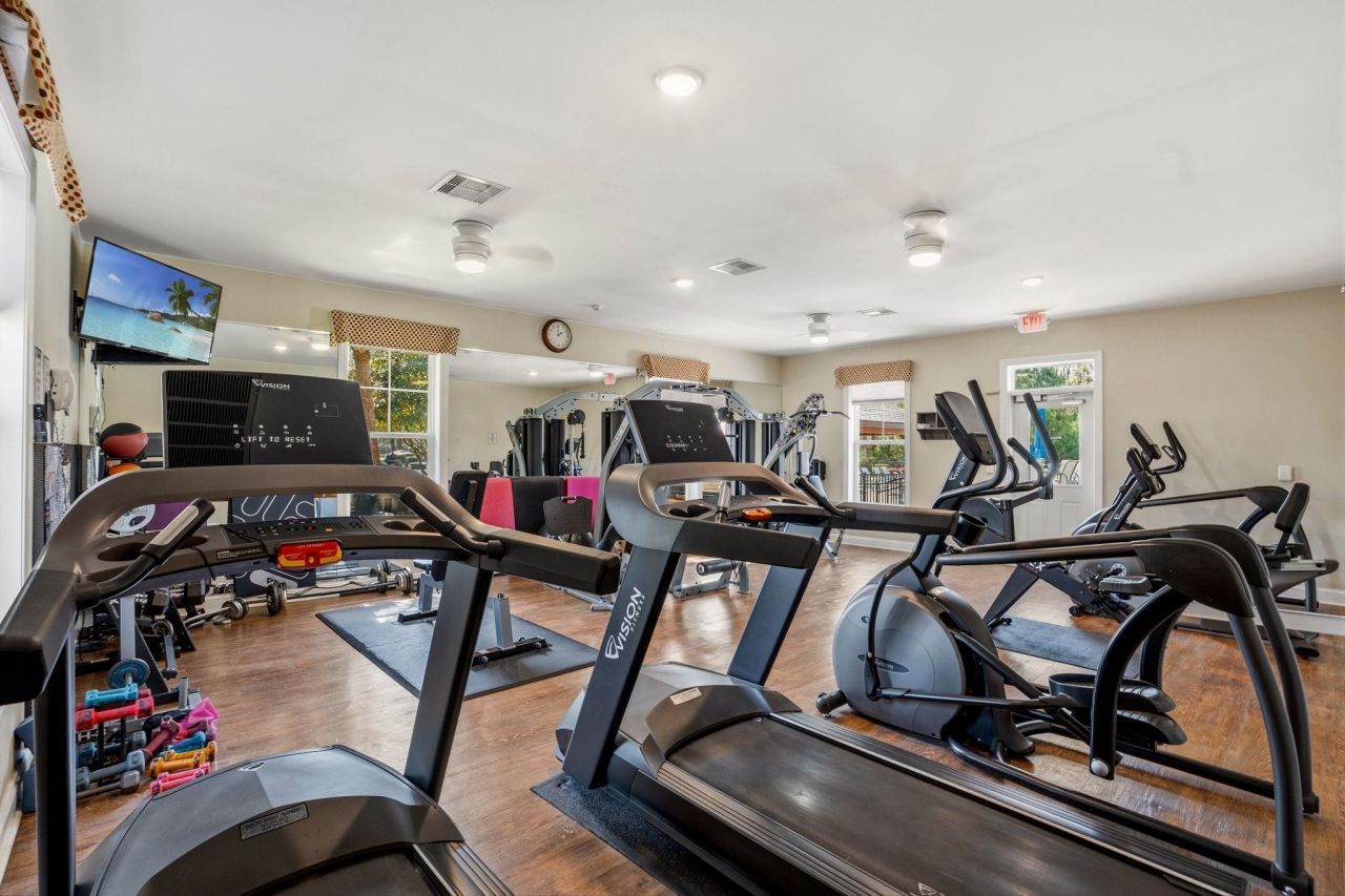 292 Chamberlin Dr. Photo 69