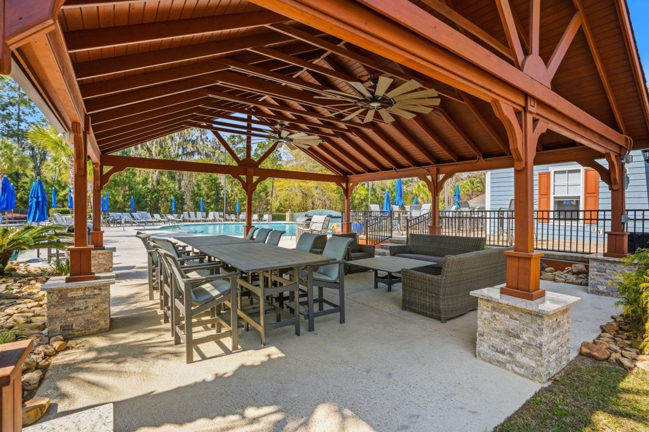 292 Chamberlin Dr. Photo 70