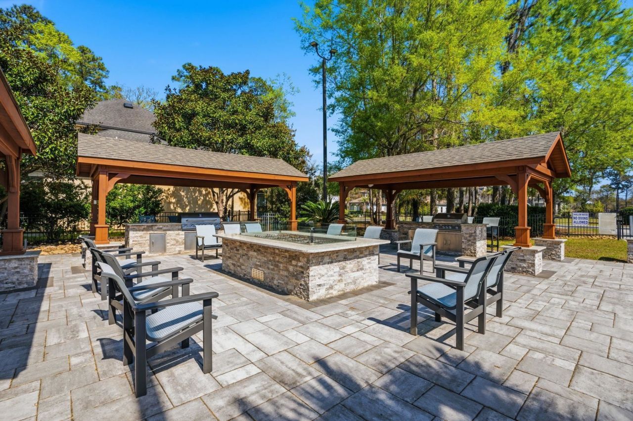 292 Chamberlin Dr. Photo 71