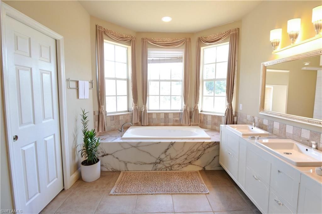 13260 Sleepy Hollow Ln, Fort Myers, FL 33913 Photo