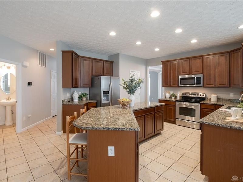 4137 Lavina Court, Beavercreek, OH 45431 Photo 18