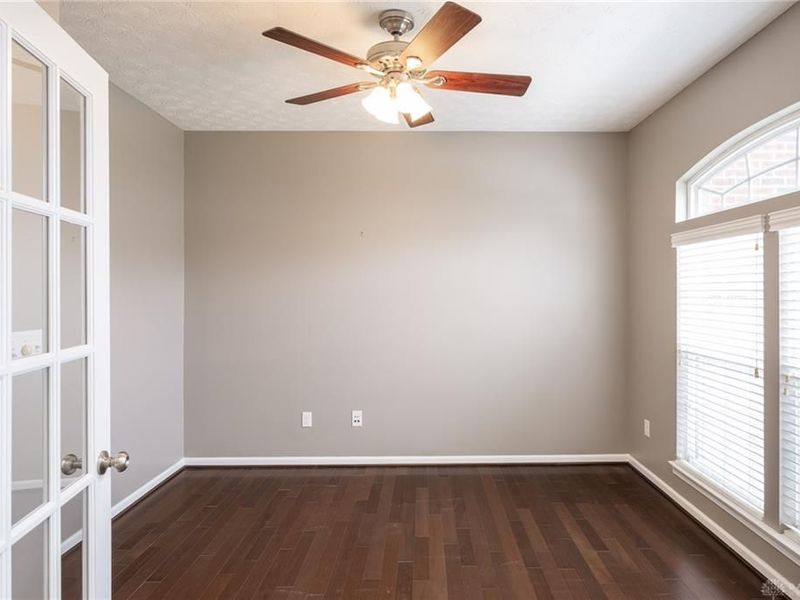 4137 Lavina Court, Beavercreek, OH 45431 Photo 5