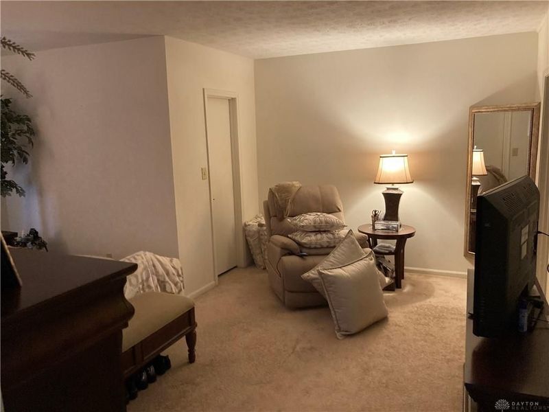 3050 Valerie Arms Drive, Harrison Township, OH 45405 Photo 11