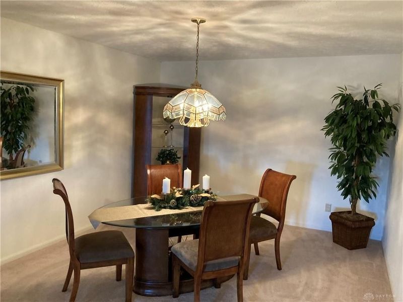 3050 Valerie Arms Drive, Harrison Township, OH 45405 Photo 4