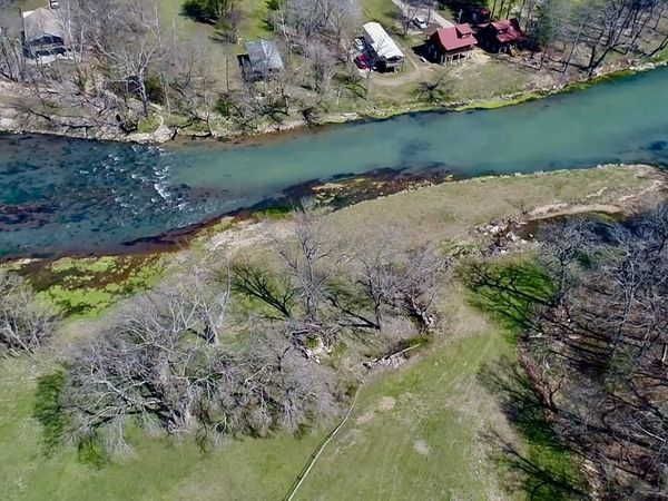 620 Riverview Drive, Mammoth Spring, AR 72554