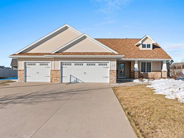 2155 MAHOGANY TRAIL, De Pere, WI 54115