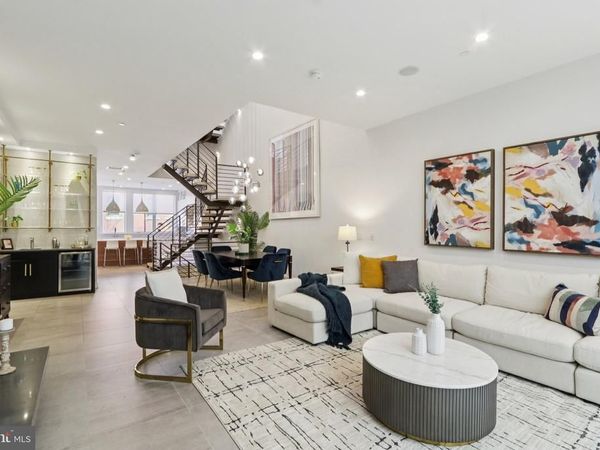 207 S 22ND STREET, PHILADELPHIA, PA 19103