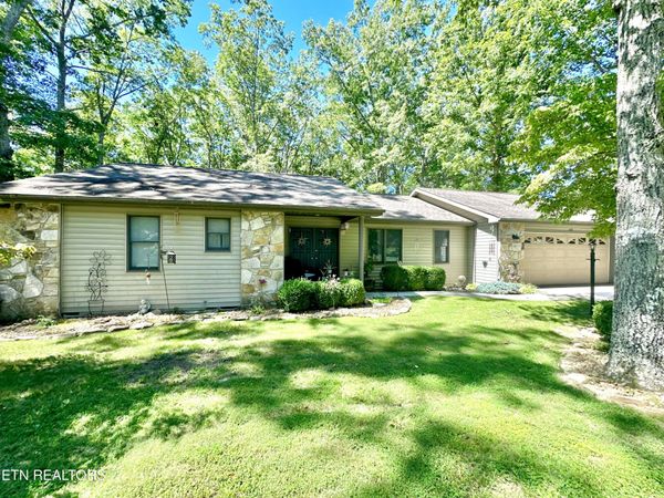 122 Glenwood Drive, Crossville, TN 38558