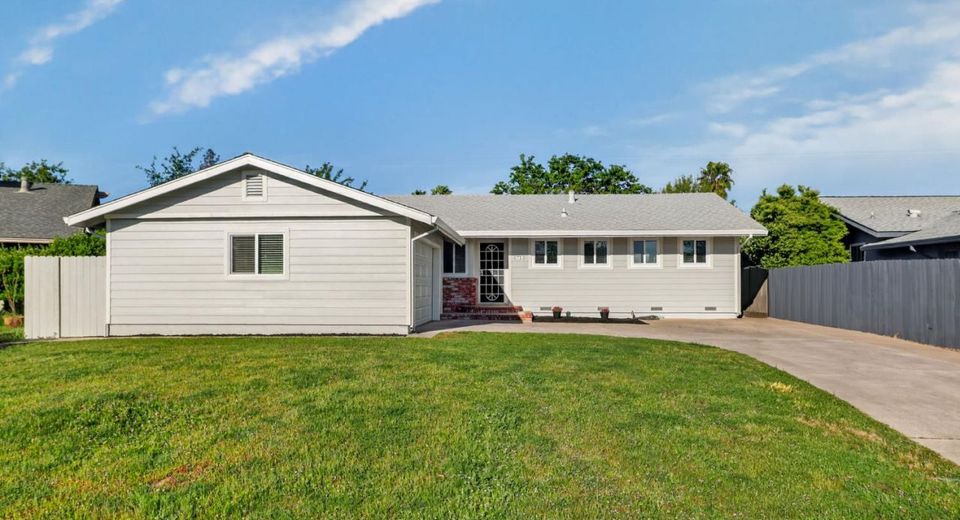 6713 Silverthorne Cir, Sacramento, CA 95842 Photo