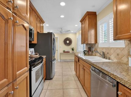 6713 Silverthorne Cir, Sacramento, CA 95842 Photo