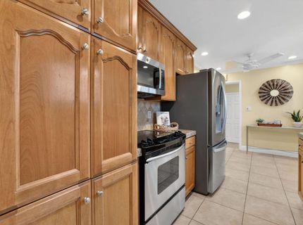 6713 Silverthorne Cir, Sacramento, CA 95842 Photo