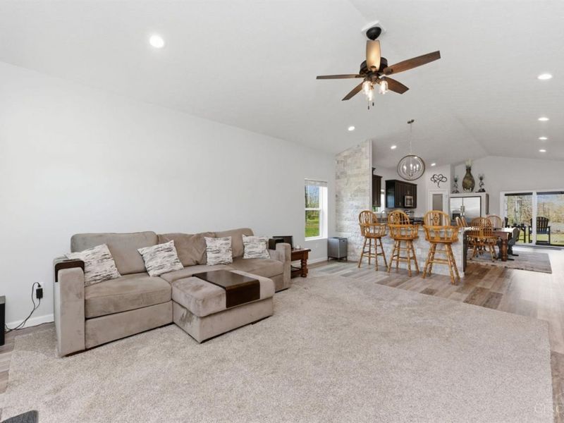 174 Black Hawk Drive, Franklin Twp, OH 45171 Photo 5