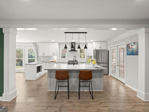 146 Lancelot Way, Lawrenceville, GA 30046