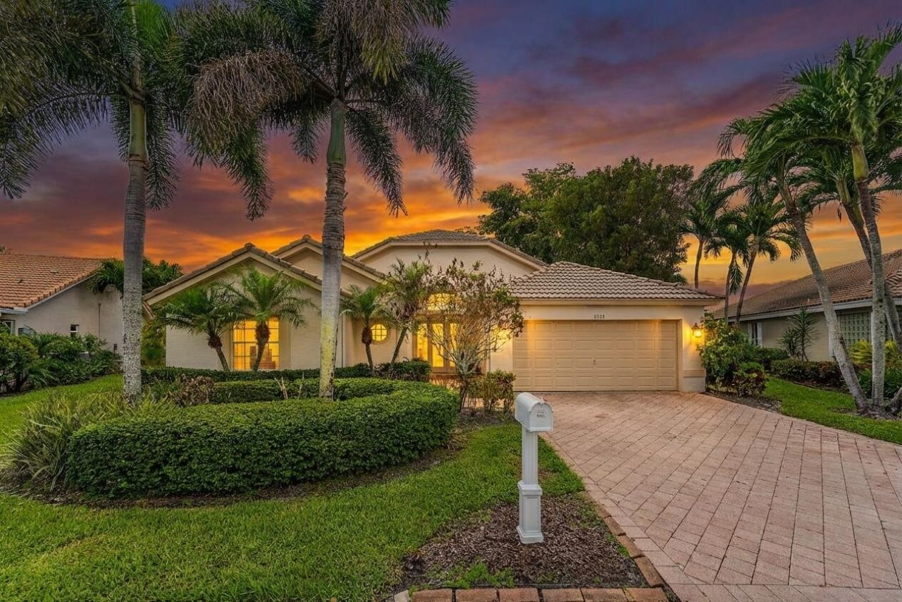 2525 Egret Lake Drive, Greenacres, FL 33413 Photo