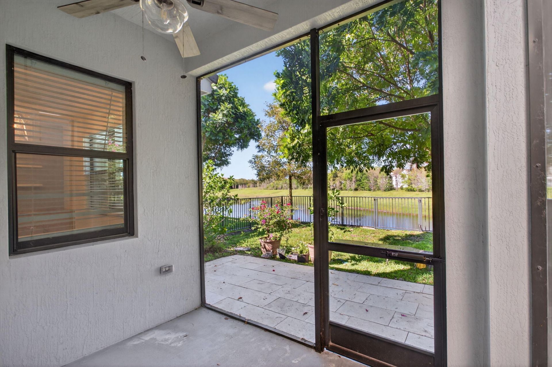 325 NW 33rd Lane, Pompano Beach, FL 33069 Photo