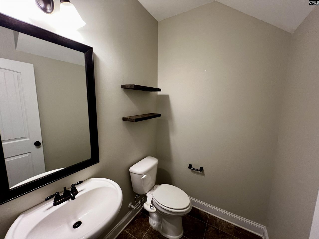 130 Flutter Drive  Photo 8