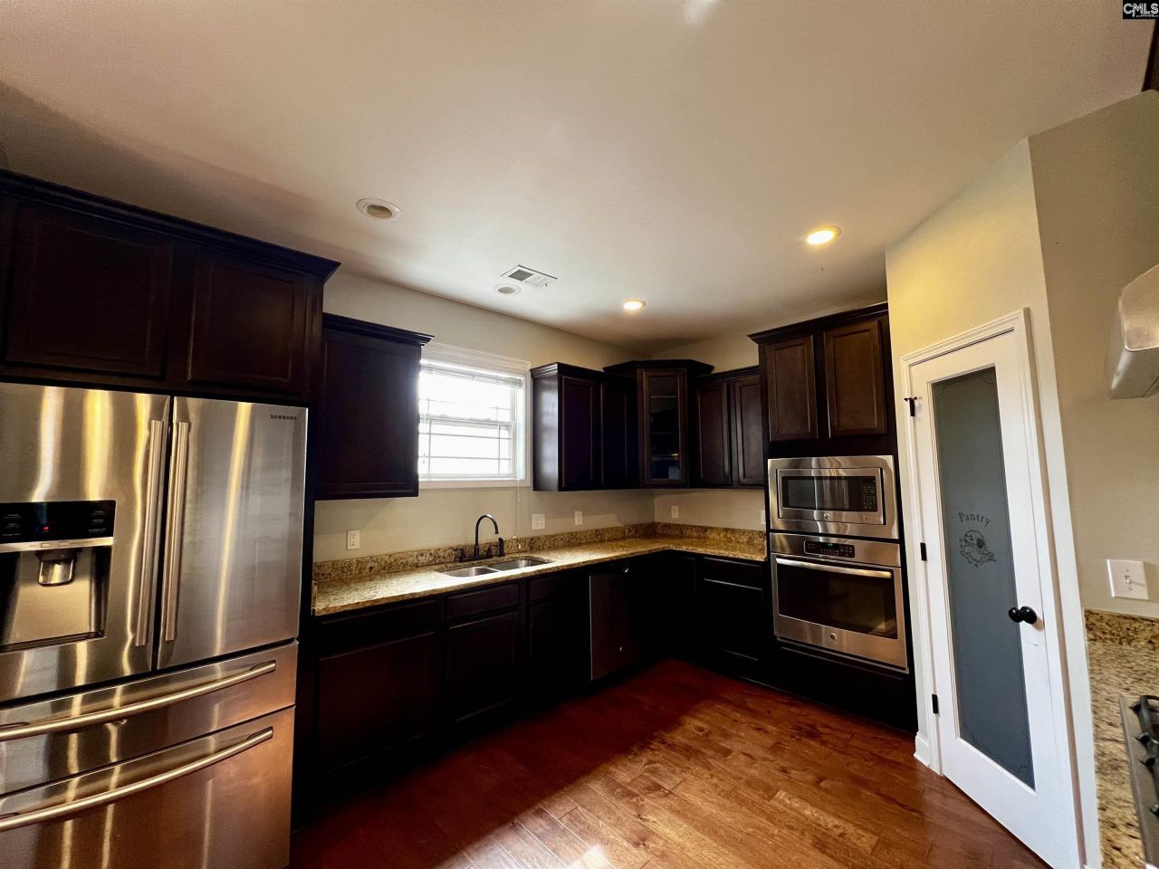 130 Flutter Drive  Photo 5