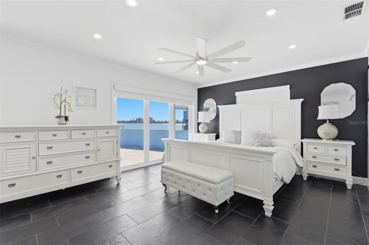 2928 68th Avenue S, Saint Petersburg, FL 33712 Photo