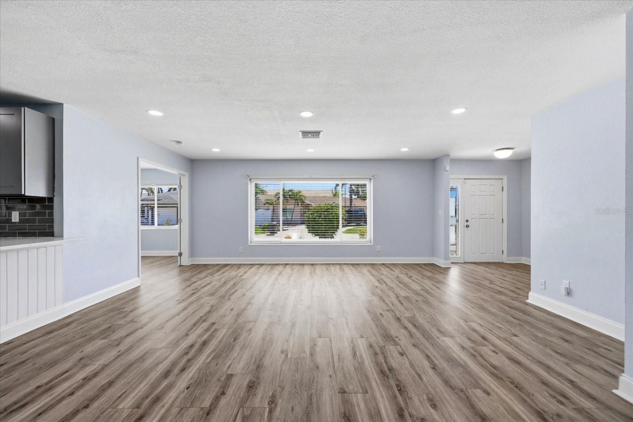 7891 4th Avenue S, Saint Petersburg, FL 33707 Photo