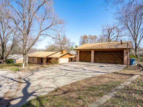 1506 8th Street, Pawnee, OK 74058