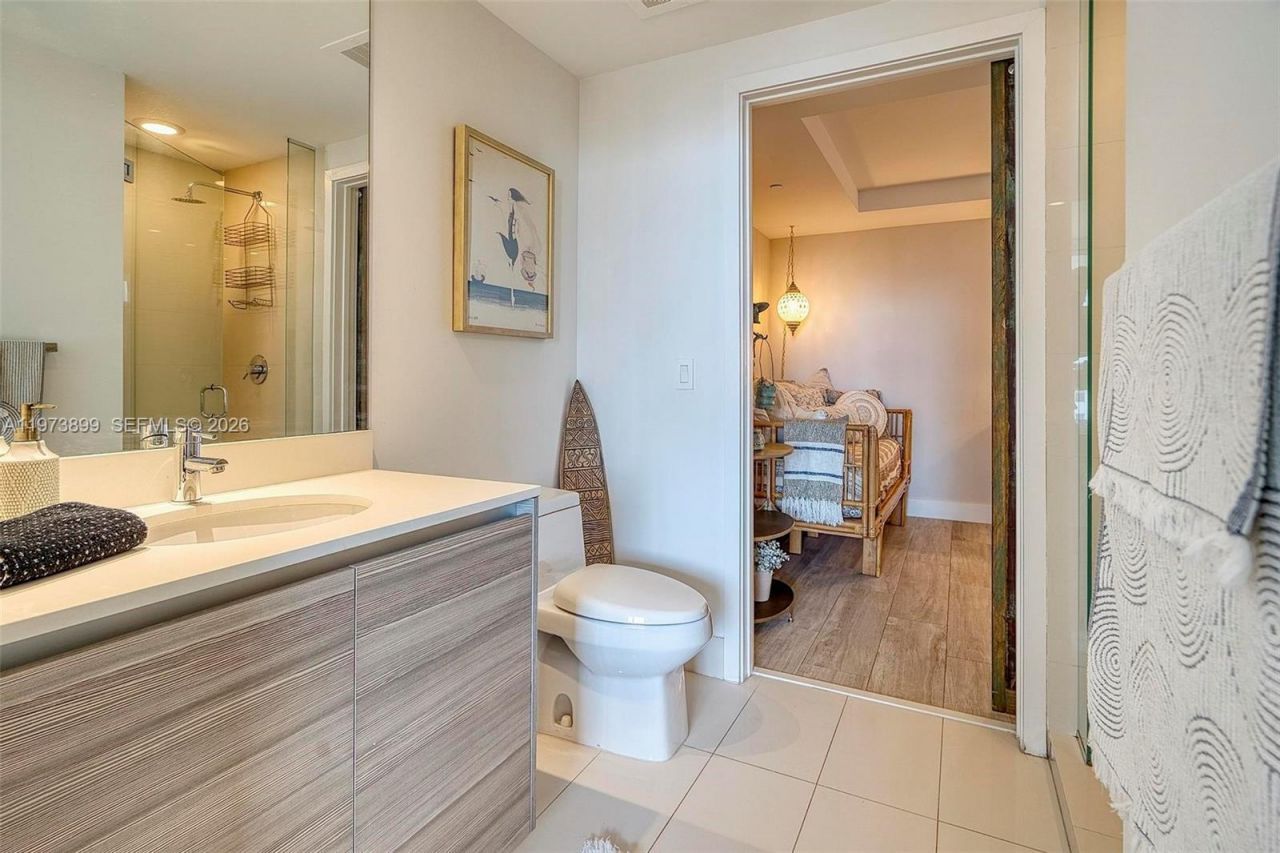 121 NE 34th St , Unit 2502, Miami, FL 33137 Photo