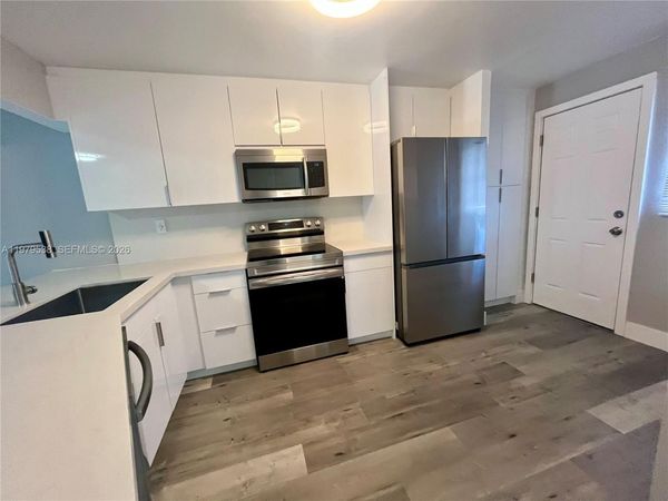 1750 NE 191st St , Unit 522-3, Miami, FL 33179