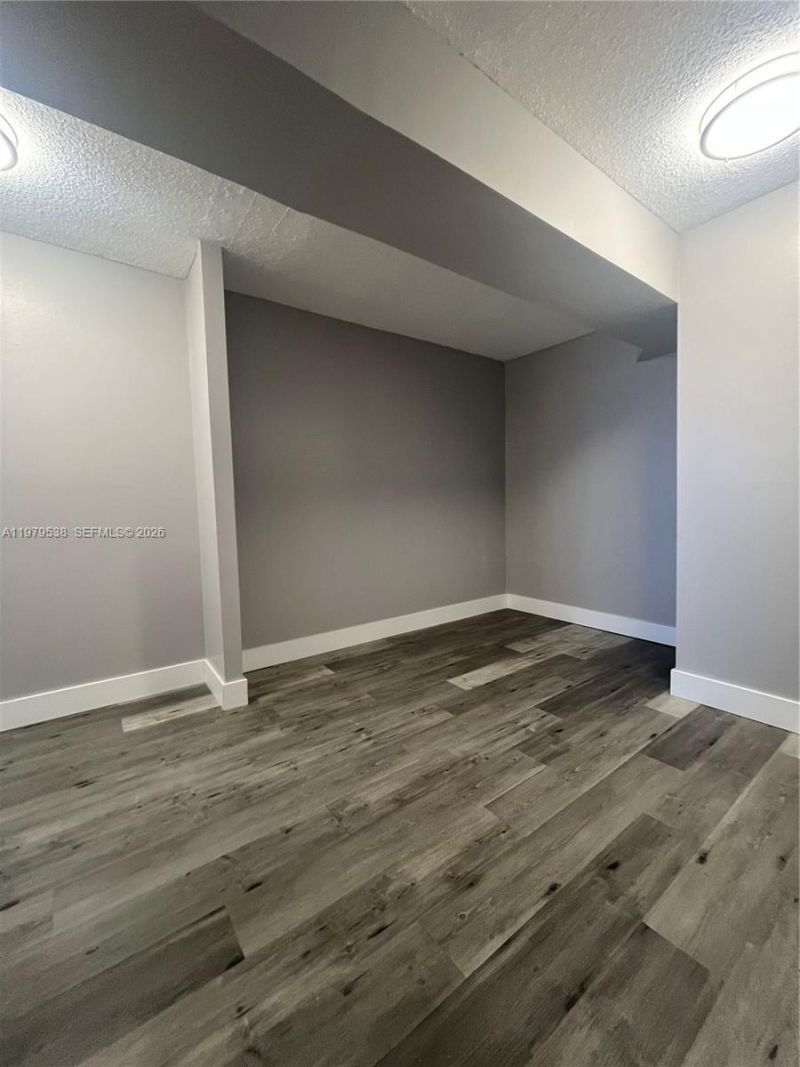 1750 NE 191st St , Unit 522-3, Miami, FL 33179 Photo