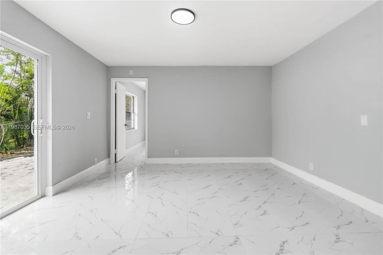 8500 SW 20th St, North Lauderdale, FL 33068 Photo