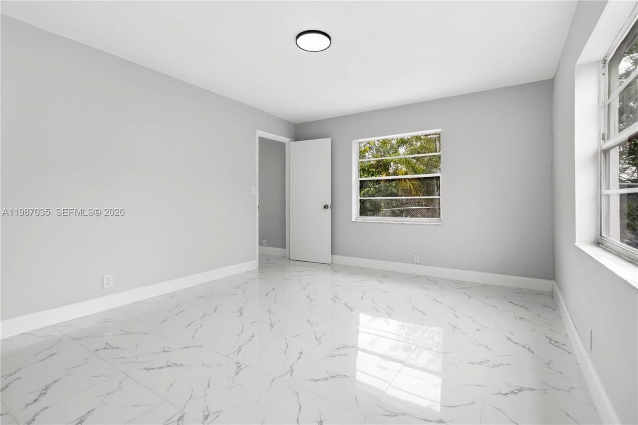 8500 SW 20th St, North Lauderdale, FL 33068 Photo