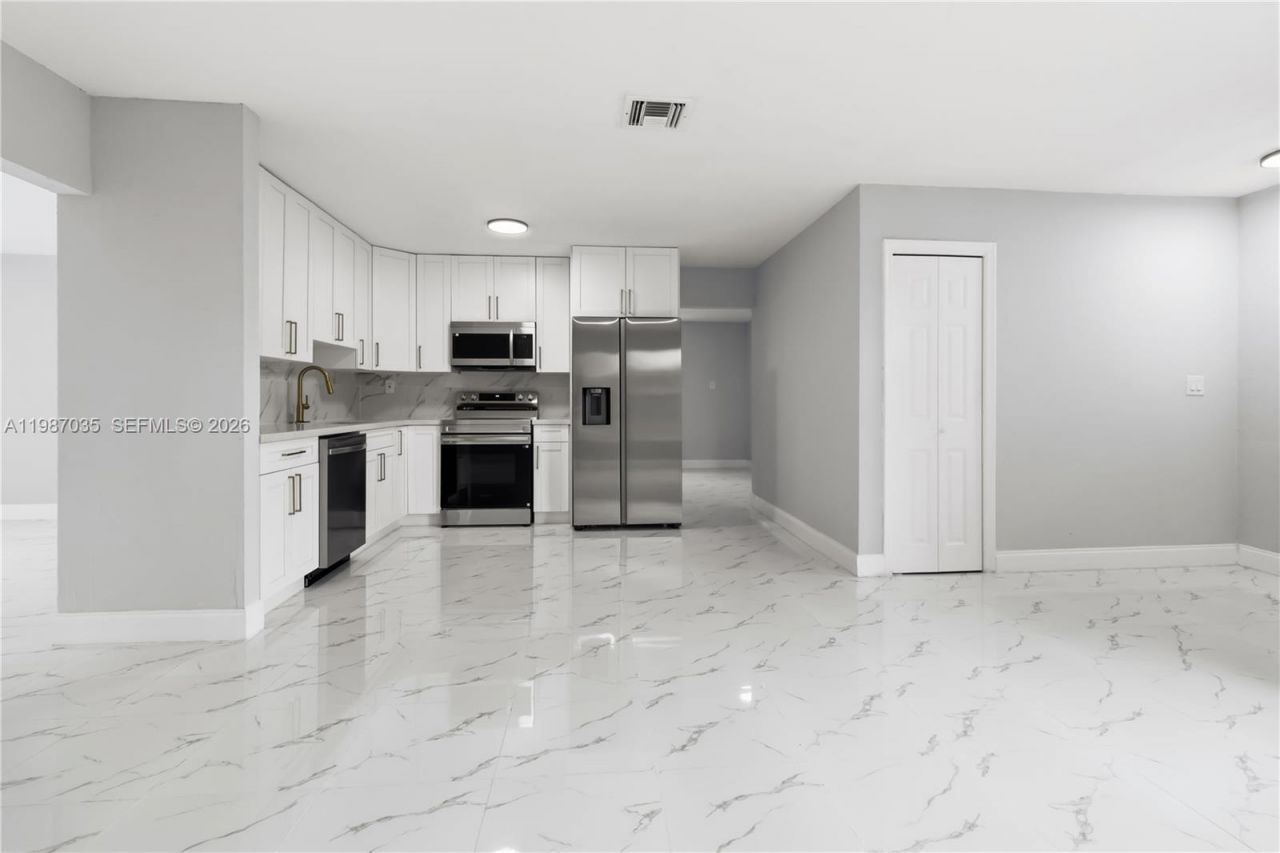 8500 SW 20th St, North Lauderdale, FL 33068 Photo