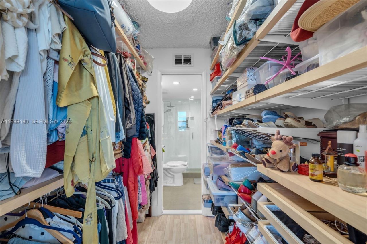 150 SE 25th Rd, Unit 8H, Miami, FL 33129 Photo