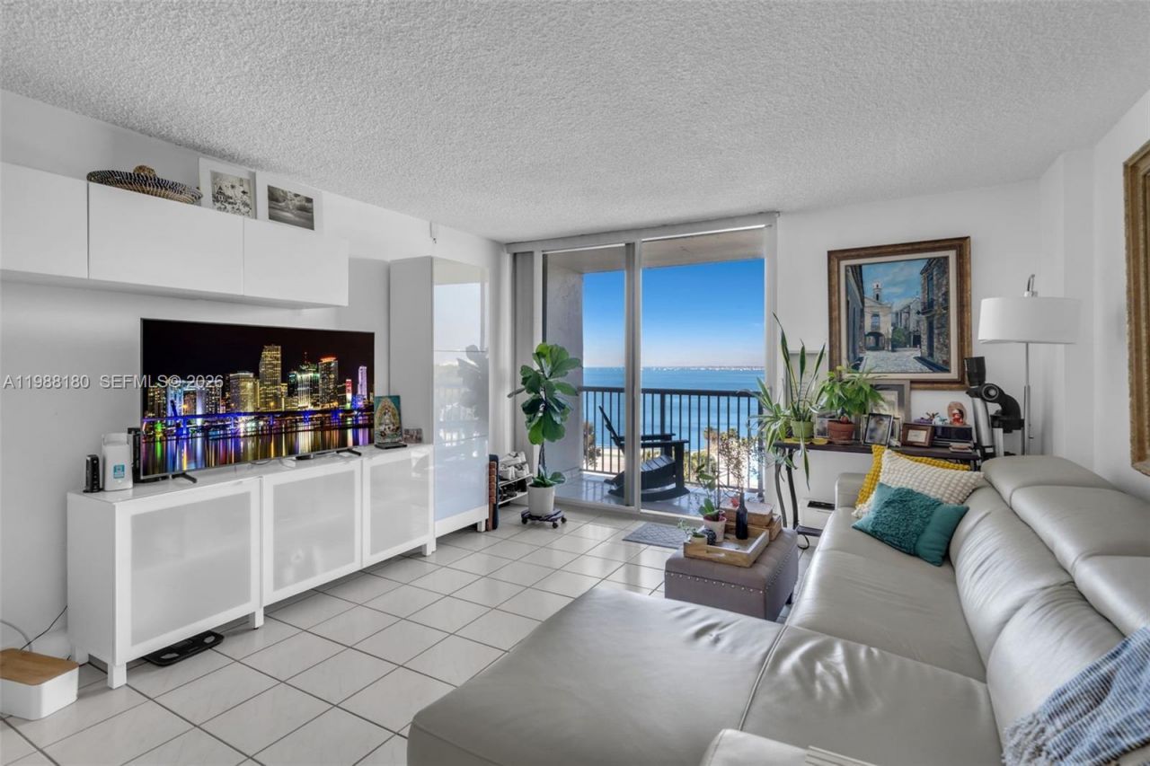 150 SE 25th Rd, Unit 8H, Miami, FL 33129 Photo