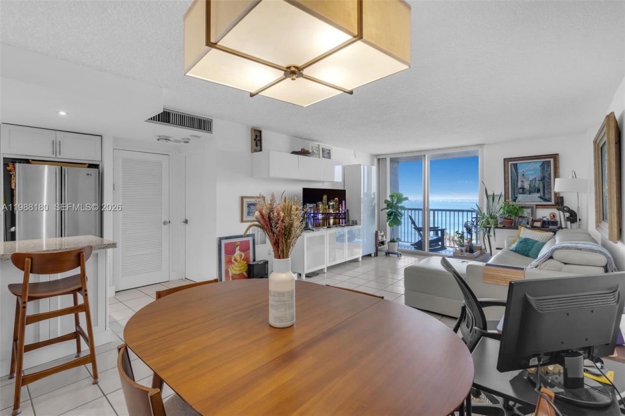 150 SE 25th Rd, Unit 8H, Miami, FL 33129 Photo