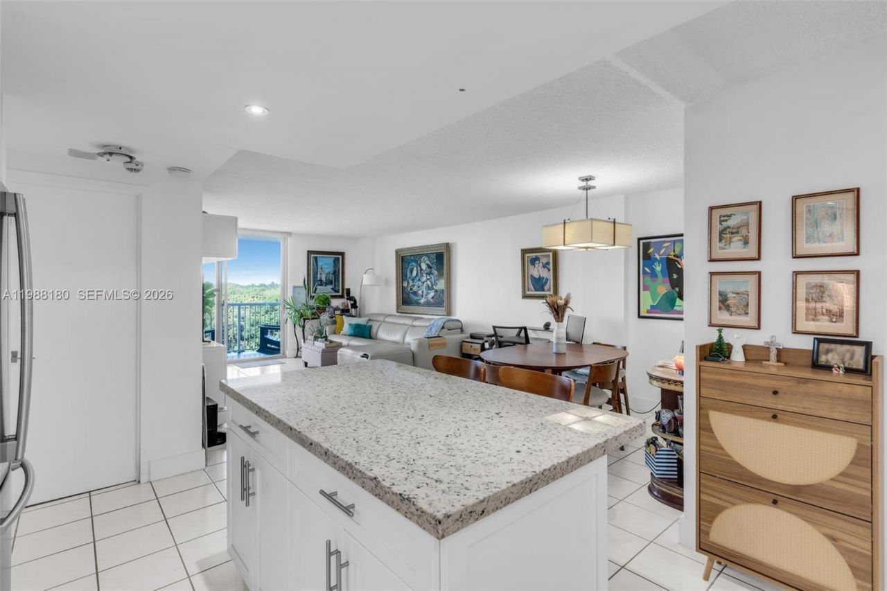 150 SE 25th Rd, Unit 8H, Miami, FL 33129 Photo