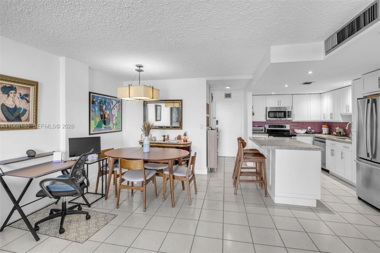 150 SE 25th Rd, Unit 8H, Miami, FL 33129 Photo