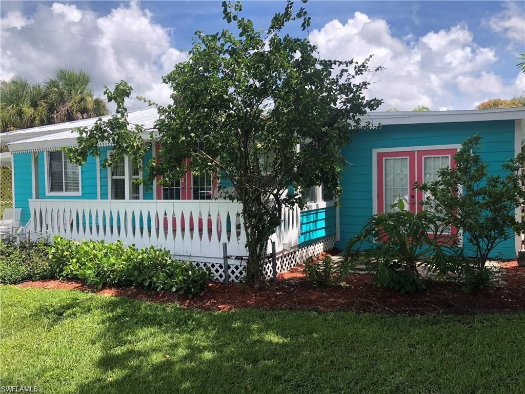 981 8th Ter N, Naples, FL 34102 Photo