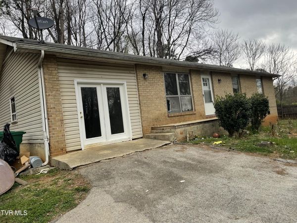 1301 Blackburn Drive, Morristown, TN 37814