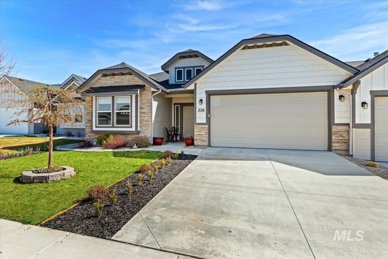 336 N Bay Haven Ave, Kuna, ID 83634 Main Photo