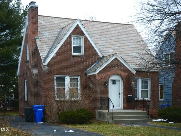 21 Fordham Court, Albany, NY 12209