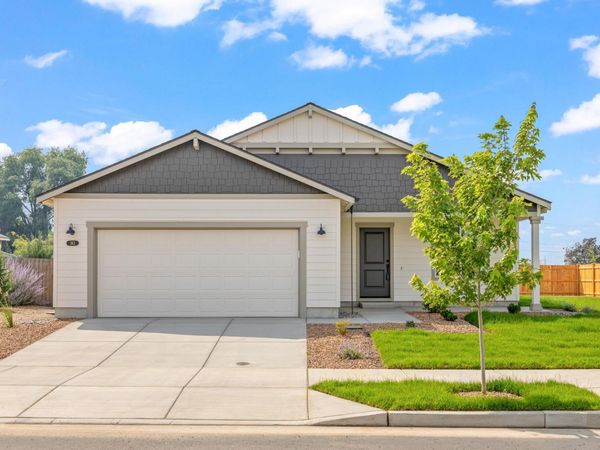 363 NW Monte Vista Avenue, Unit 05, Madras, OR 97741