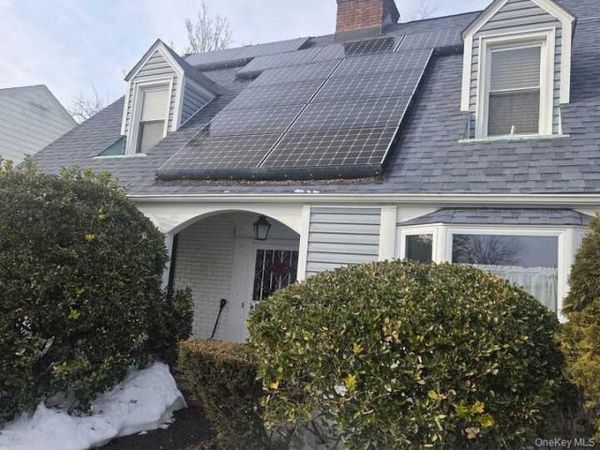 71 Angevine Avenue, Hempstead, NY 11550