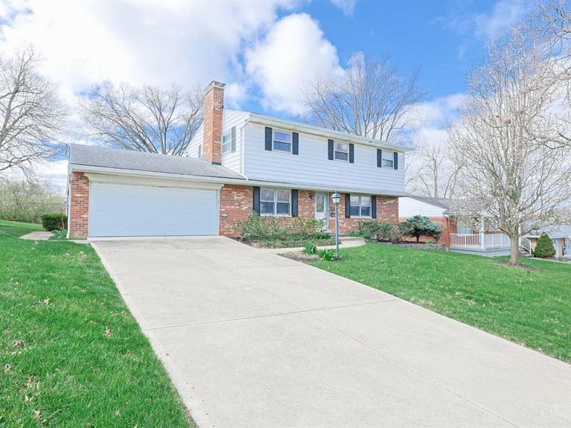 6233 Sharlene Drive, Cincinnati, OH 45248 Photo 2