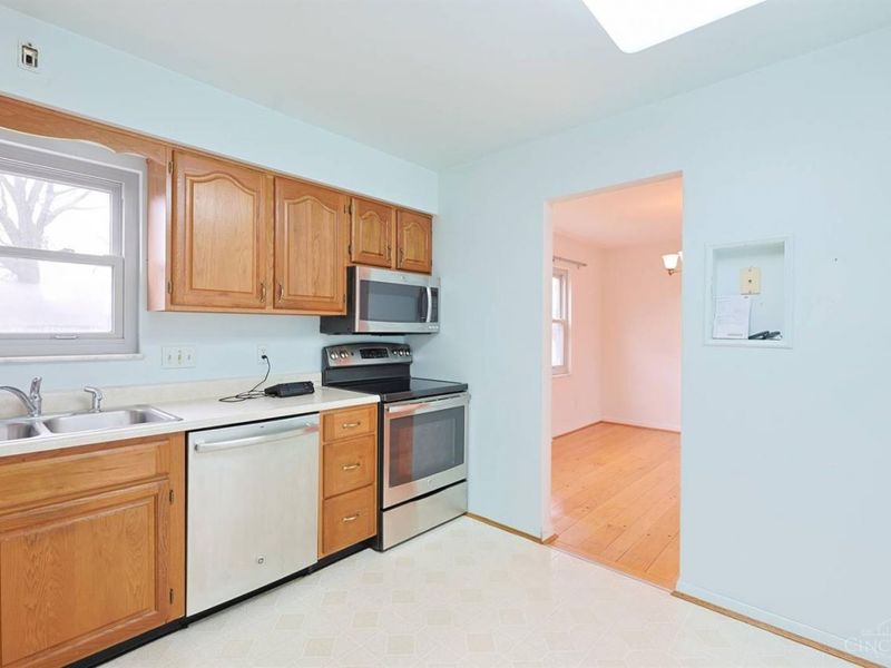 6233 Sharlene Drive, Cincinnati, OH 45248 Photo 21